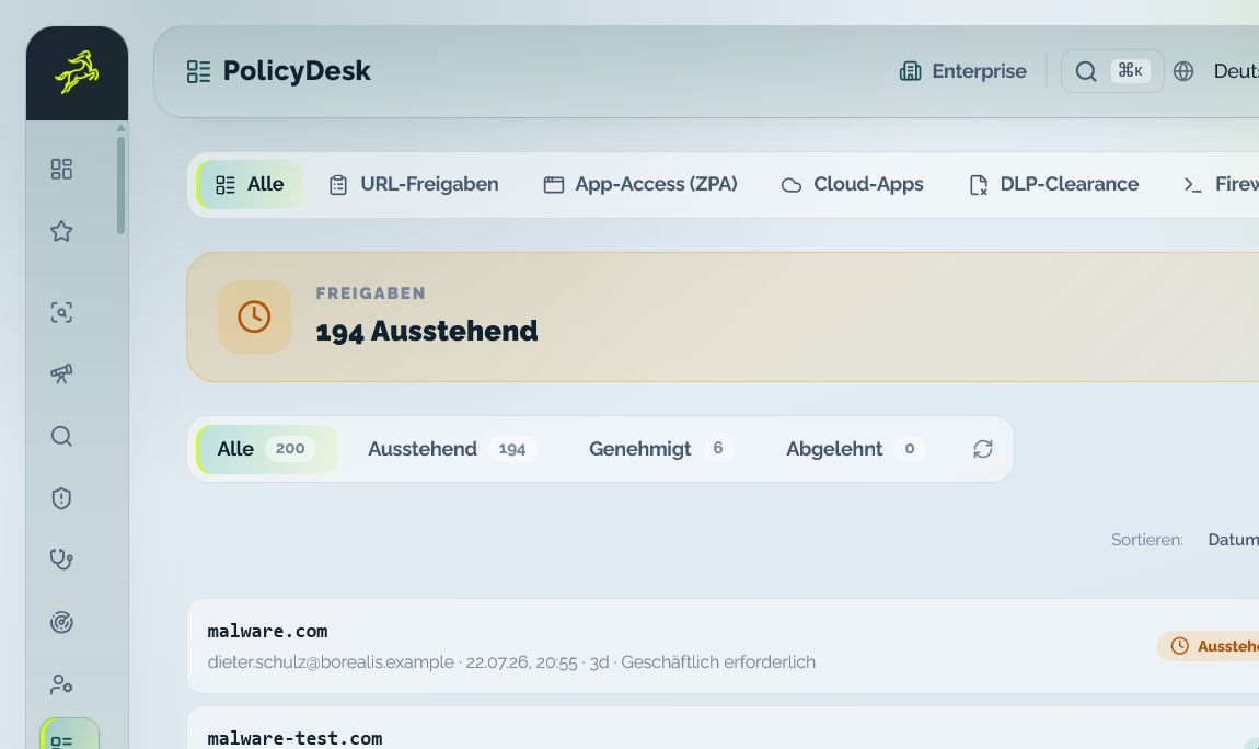Access Review Desk zeigt Änderungsanlass, Status, Freigabe und Verantwortlichkeit